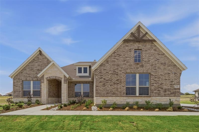711 Water Side Drive, Van Alstyne TX 75495 - Photo 2