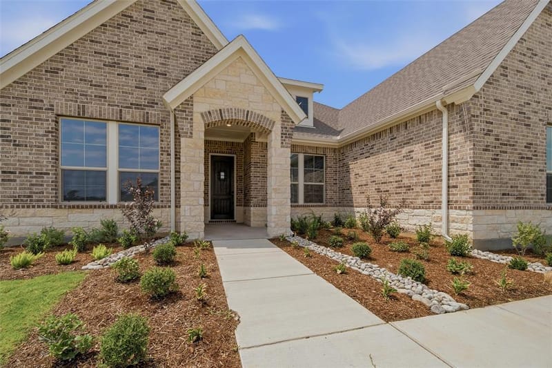 711 Water Side Drive, Van Alstyne TX 75495 - Photo 5
