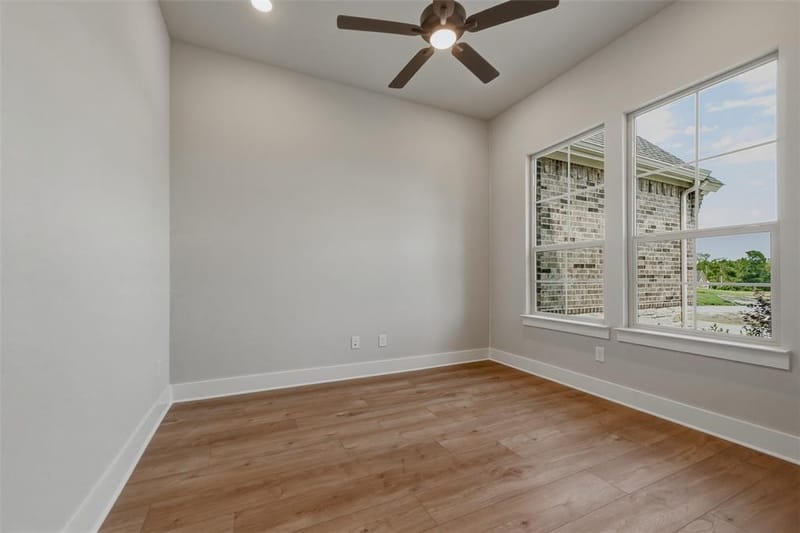 711 Water Side Drive, Van Alstyne TX 75495 - Photo 14