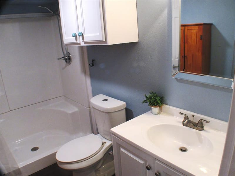 2208 Beverly Drive, Granbury TX 76048 - Photo 36