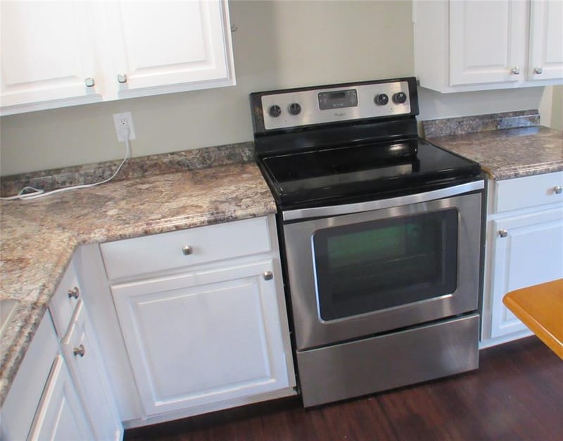 2208 Beverly Drive, Granbury TX 76048 - Photo 31