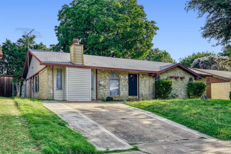 1106 Cielo Vista Drive, Grand Prairie TX 75052 - Photo 2