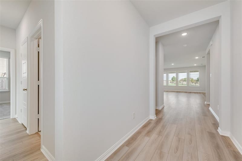 512 Marcus Lane, Crowley TX 76036 - Photo 10