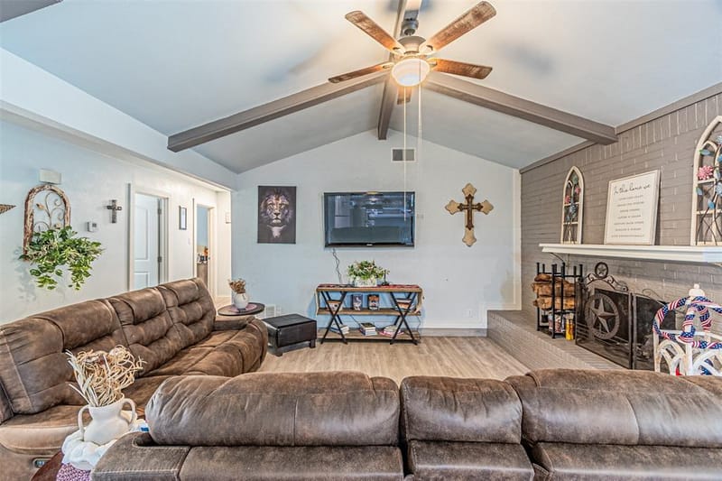 2608 Nelwin Place, Arlington TX 76016 - Photo 4