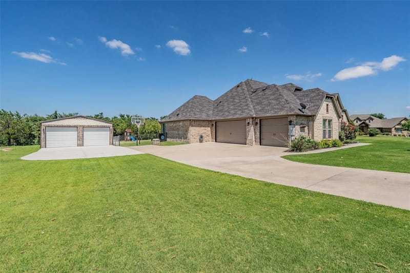 259 Wapiti Drive, Azle TX 76020 - Photo 36