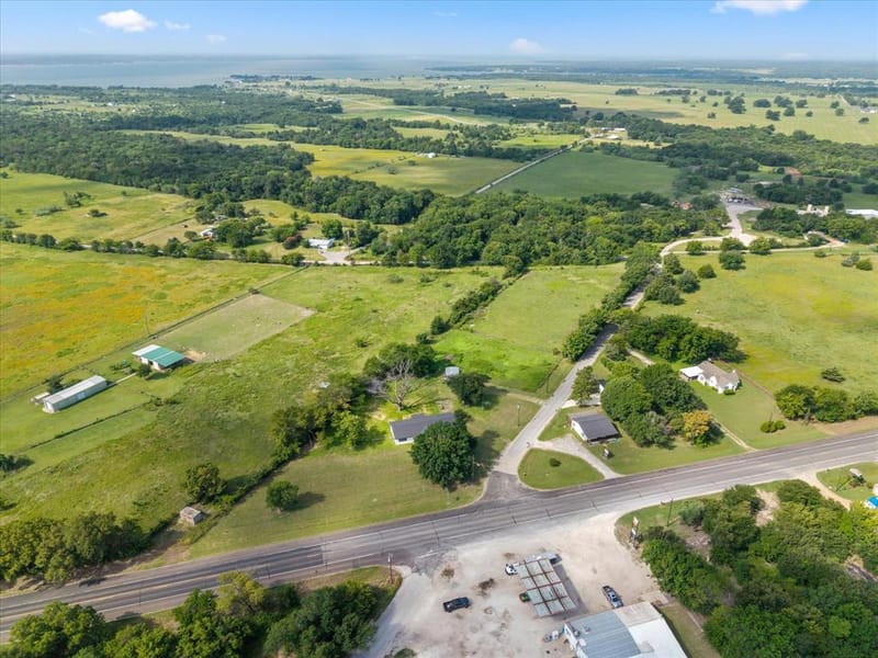 101 SE County Road 2240, Corsicana TX 75109 - Photo 28