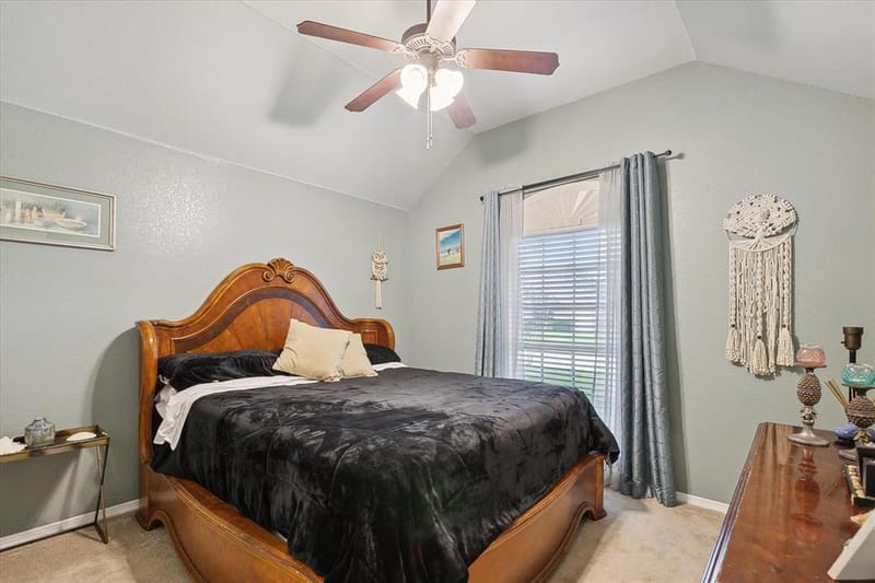 568 Willowview Drive, Saginaw TX 76179 - Photo 23