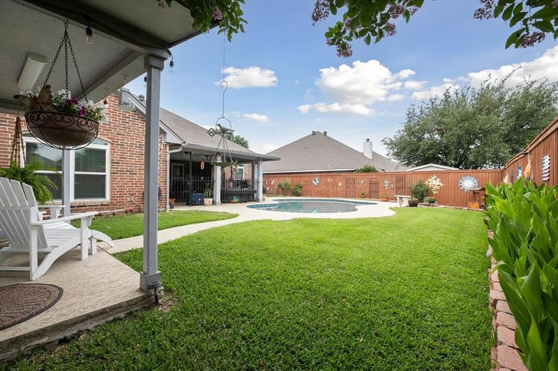 568 Willowview Drive, Saginaw TX 76179 - Photo 33