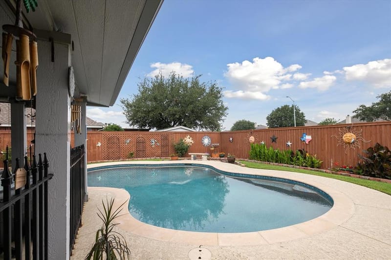 568 Willowview Drive, Saginaw TX 76179 - Photo 31
