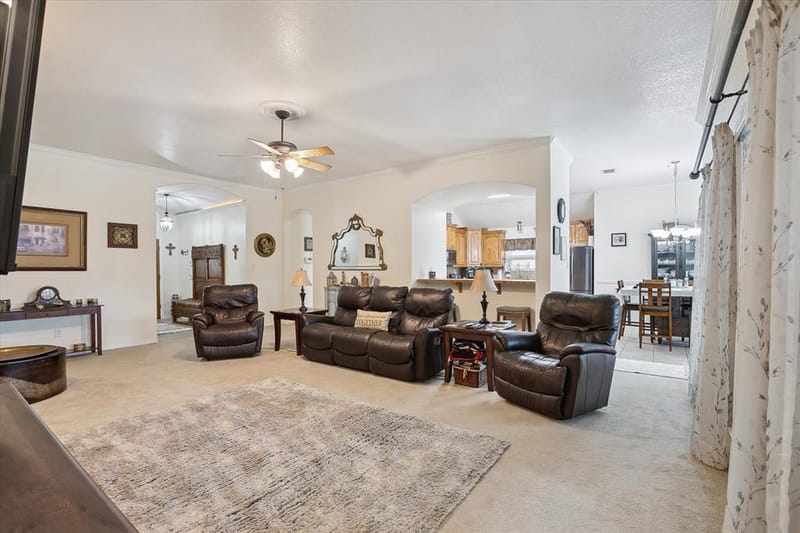 568 Willowview Drive, Saginaw TX 76179 - Photo 8
