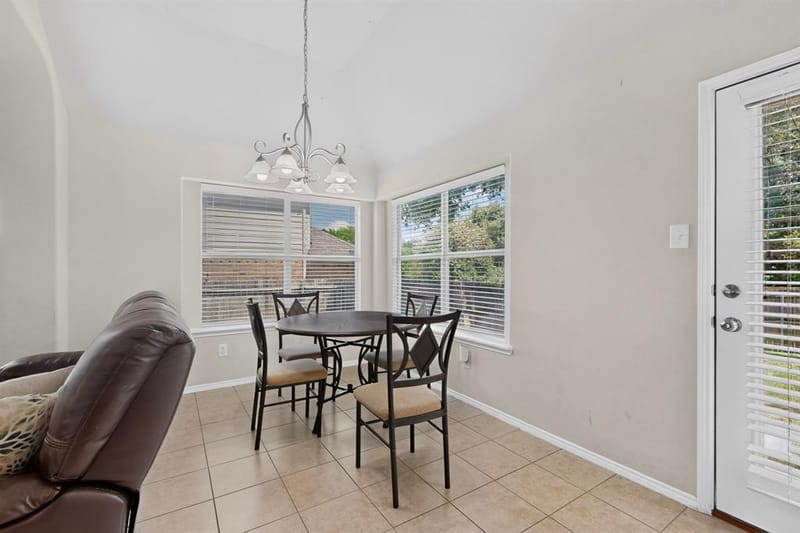 404 Castle Street, DeSoto TX 75115 - Photo 11