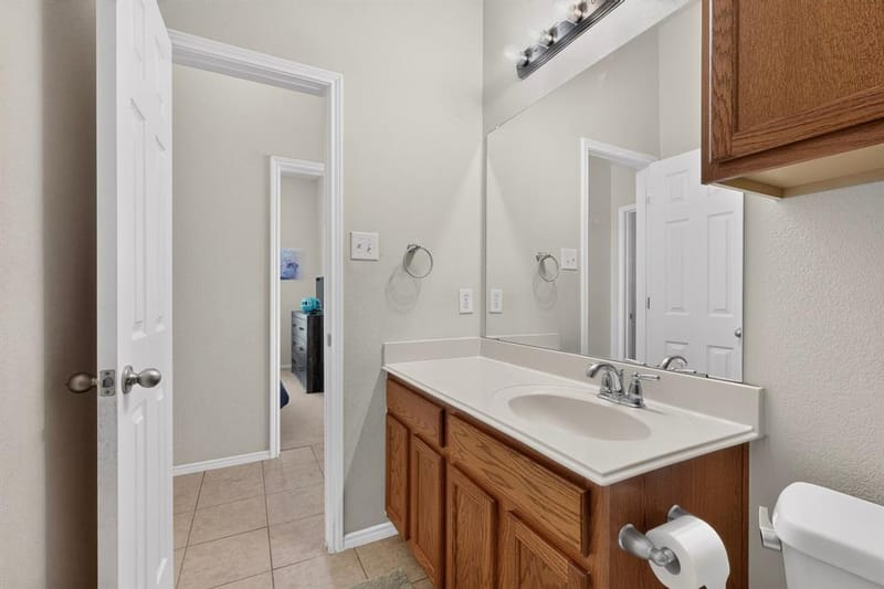 404 Castle Street, DeSoto TX 75115 - Photo 29