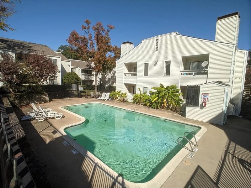 7431 Holly Hill Drive # 206, Dallas TX 75231