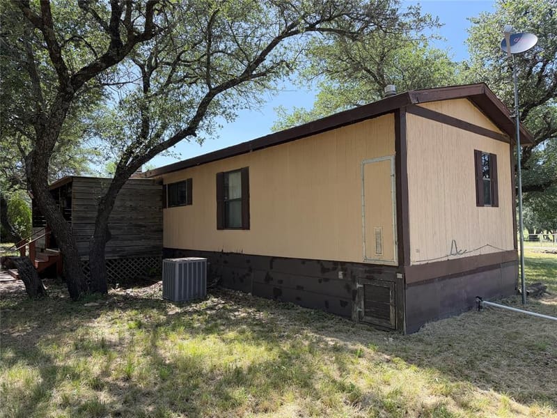 251 Country Oaks Lane, Brownwood TX 76801 - Photo 18