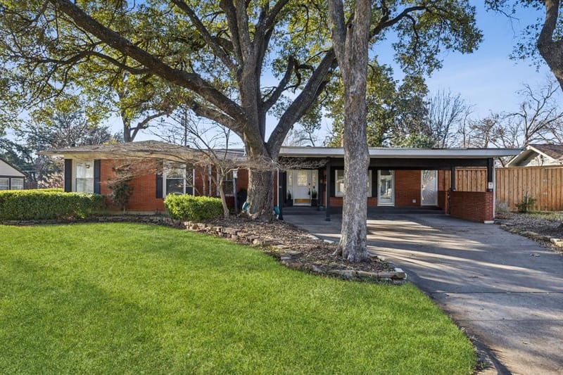 504 Monssen Drive, Dallas TX 75224 - Photo 3
