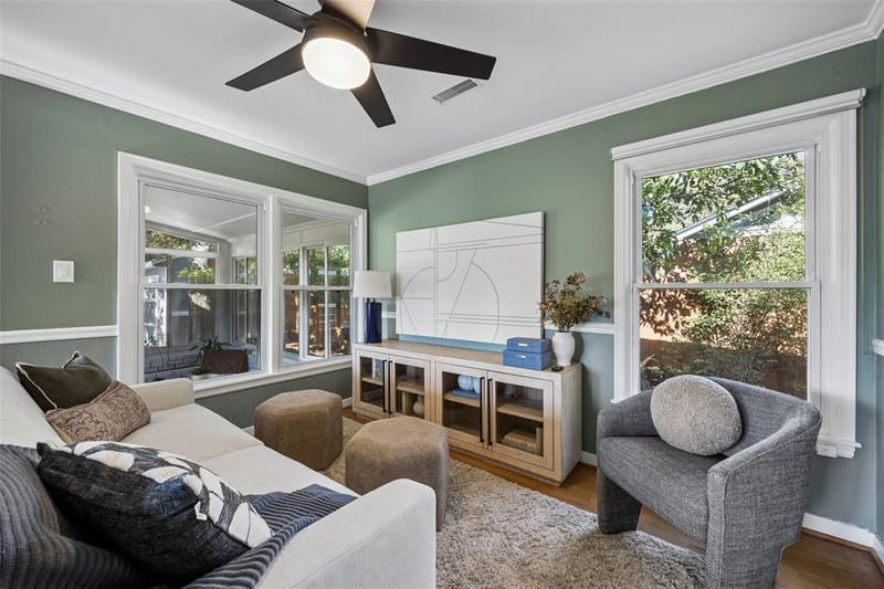 504 Monssen Drive, Dallas TX 75224 - Photo 8