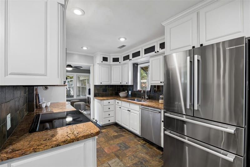 504 Monssen Drive, Dallas TX 75224 - Photo 21
