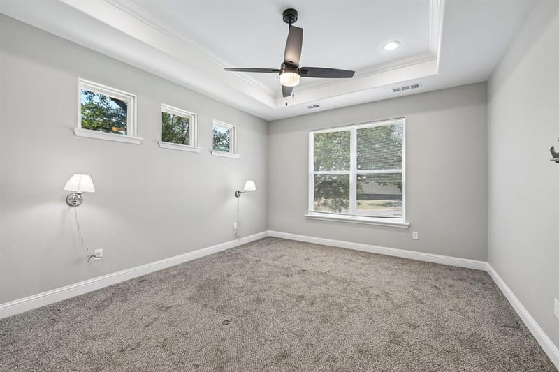 505 S Sky Court, Granbury TX 76049 - Photo 10