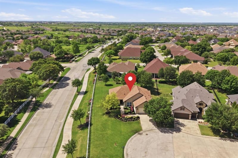12001 Lockhart Court, Denton TX 76207 - Photo 5