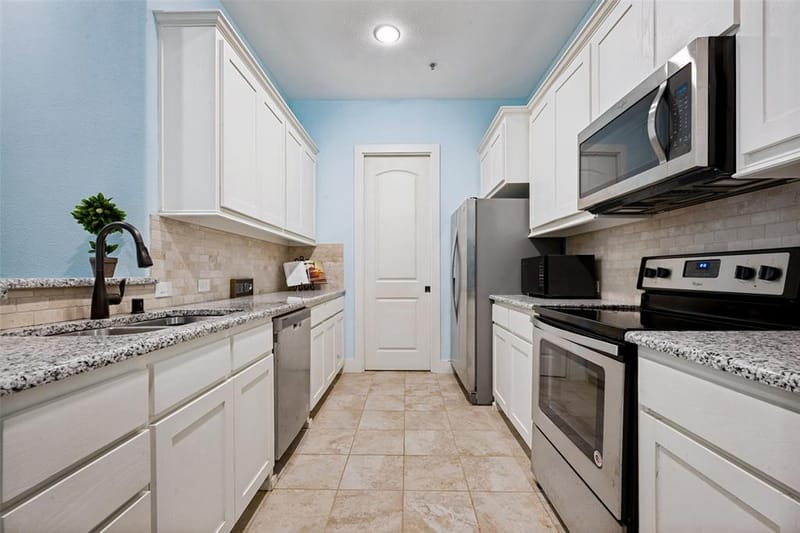 3037 Solana Circle, Denton TX 76207 - Photo 9