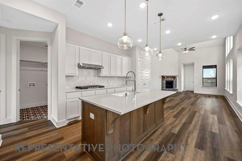 1628 Cornwall Avenue, Fort Worth TX 76052 - Photo 2