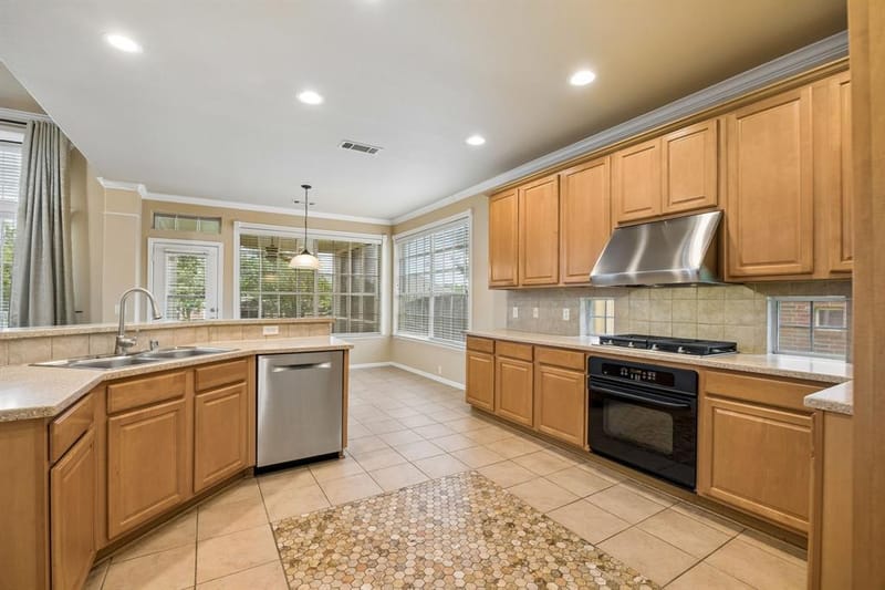 1808 Clear Summit Lane, Mansfield TX 76063 - Photo 13