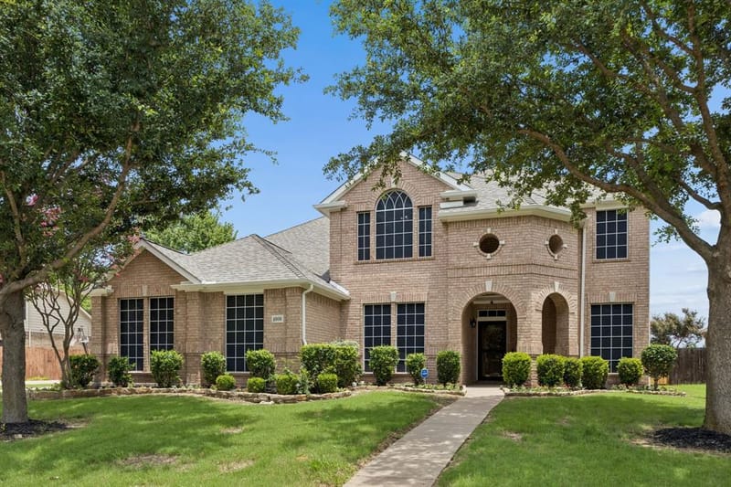 1808 Clear Summit Lane, Mansfield TX 76063 - Photo 3