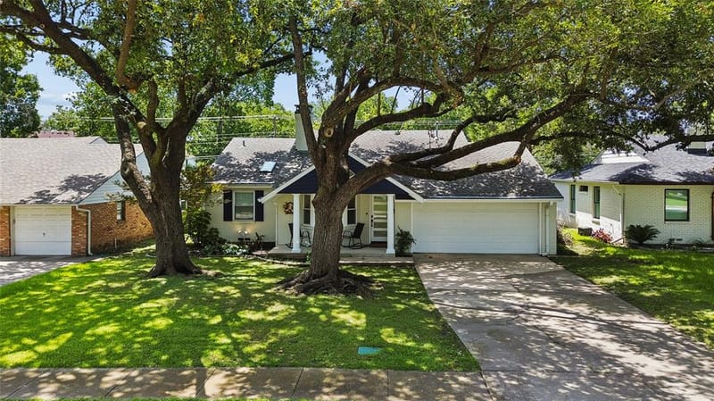 6418 Axton Lane, Dallas TX 75214 - Photo 30