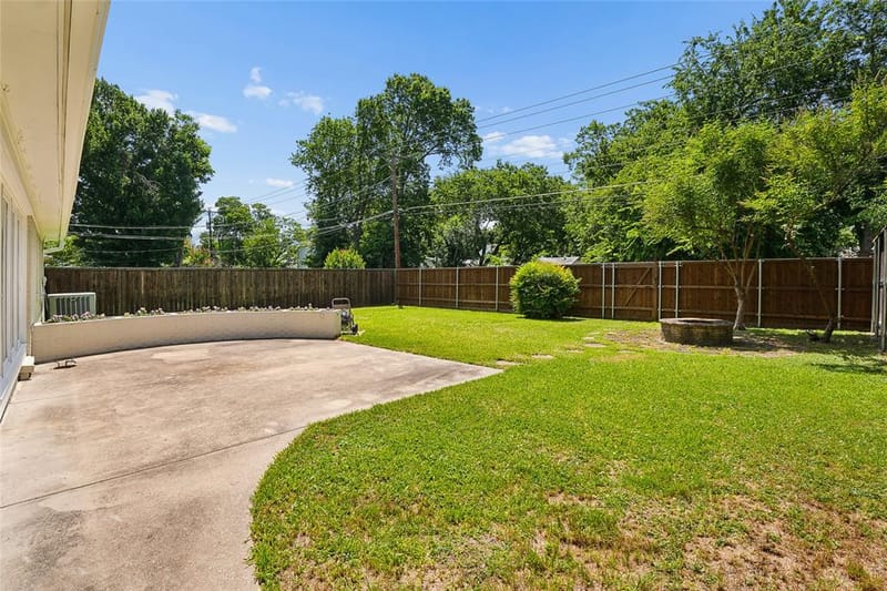 6418 Axton Lane, Dallas TX 75214 - Photo 25