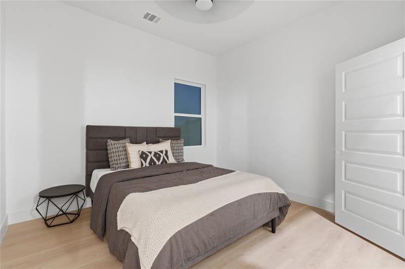 1810 Bickers Street, Dallas TX 75212 - Photo 26