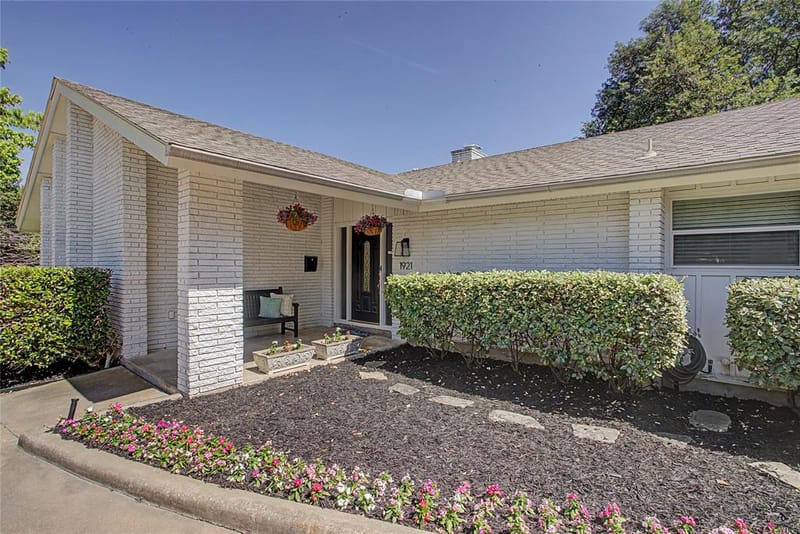 1921 Dakar Road E, Fort Worth TX 76116 - Photo 6