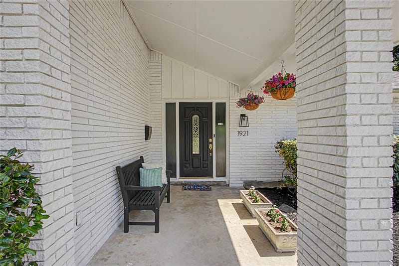 1921 Dakar Road E, Fort Worth TX 76116 - Photo 7