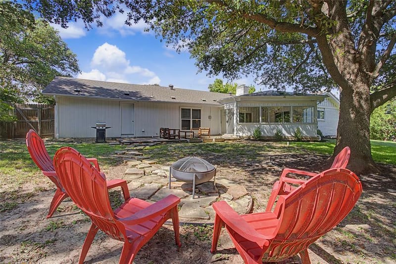 1921 Dakar Road E, Fort Worth TX 76116 - Photo 32