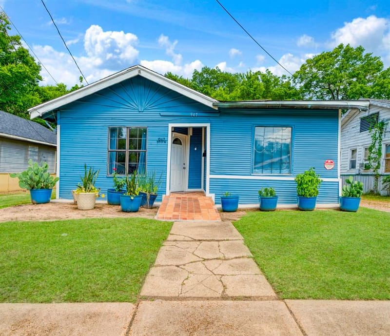 947 SE 6th Street, Paris TX 75460