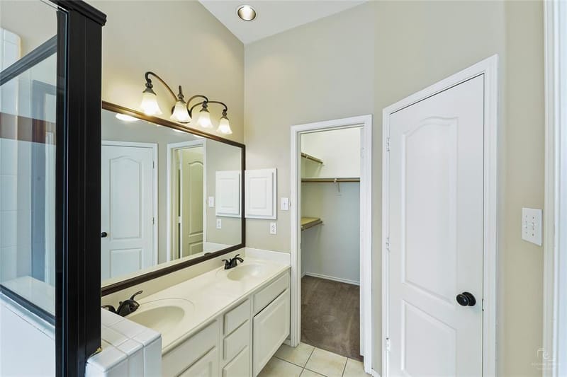 3812 Acacia Trail, The Colony TX 75056 - Photo 14