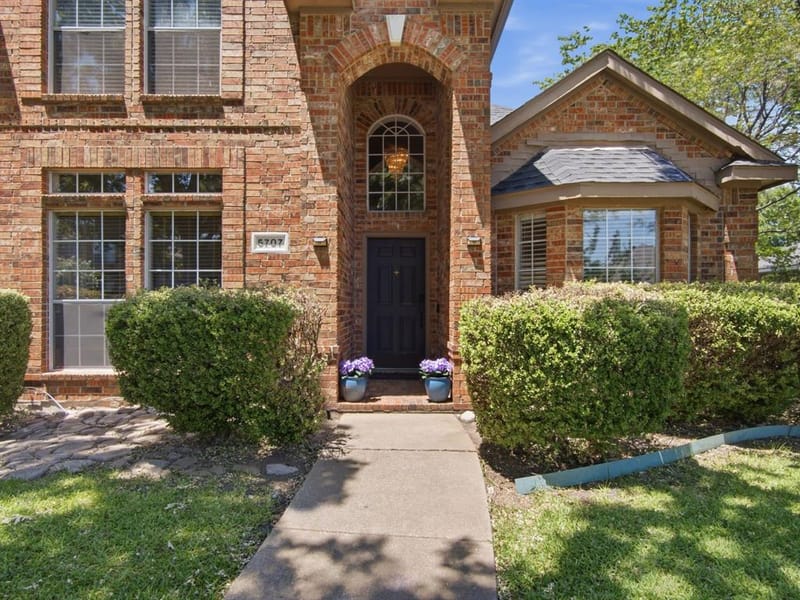 5707 Manchester Drive, Richardson TX 75082 - Photo 2