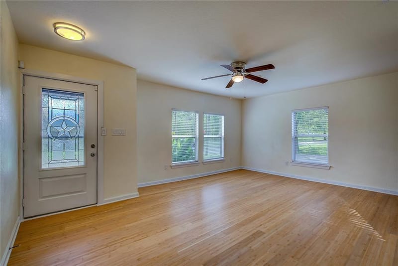 1918 Walworth Street, Greenville TX 75401 - Photo 9