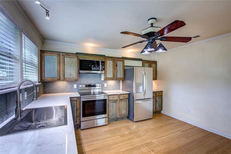 1918 Walworth Street, Greenville TX 75401 - Photo 14