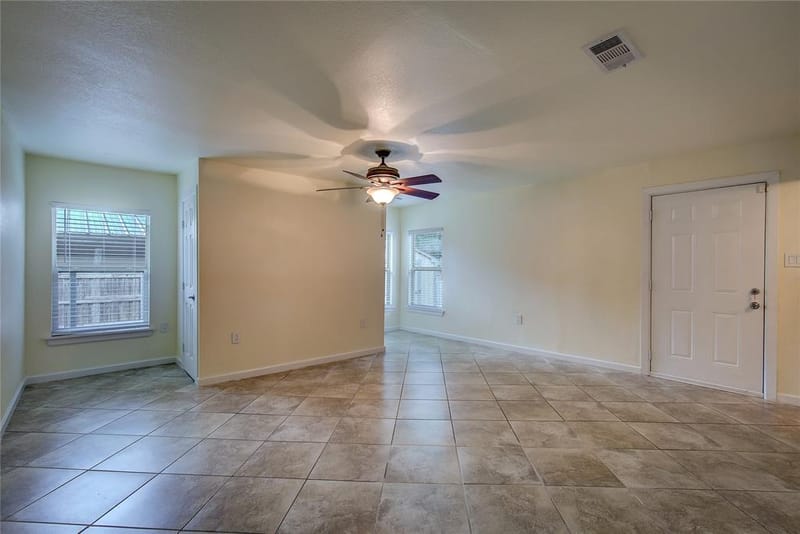 1918 Walworth Street, Greenville TX 75401 - Photo 18