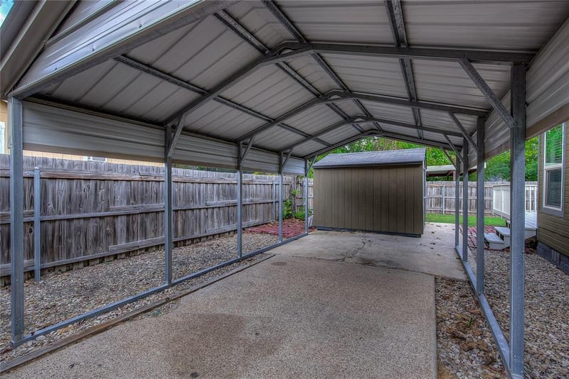 1918 Walworth Street, Greenville TX 75401 - Photo 40