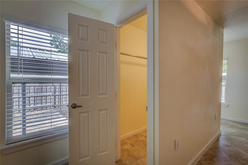 1918 Walworth Street, Greenville TX 75401 - Photo 29