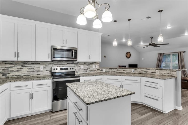 7 Market Loop, Morgans Point Resort TX 76513 - Photo 2