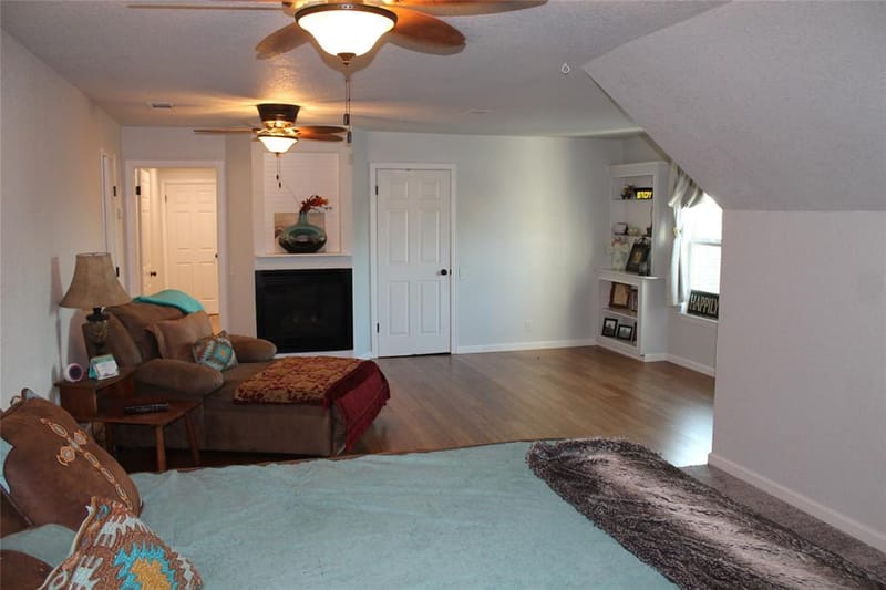 121 Port O Call Court, Runaway Bay TX 76426 - Photo 9