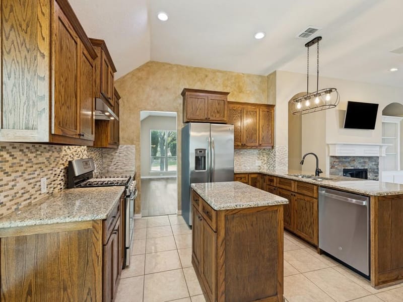 8509 Greenfield Drive, Frisco TX 75035 - Photo 2