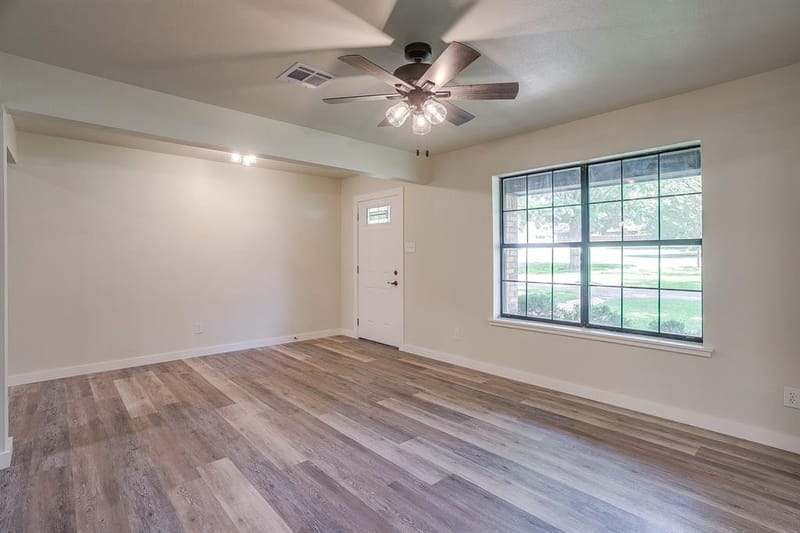 1009 Abbie Lane, Glen Rose TX 76043 - Photo 3