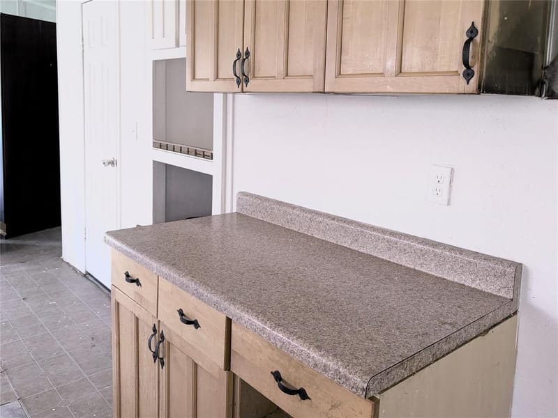 2021 S Weatherford Road, Midlothian TX 76065 - Photo 12