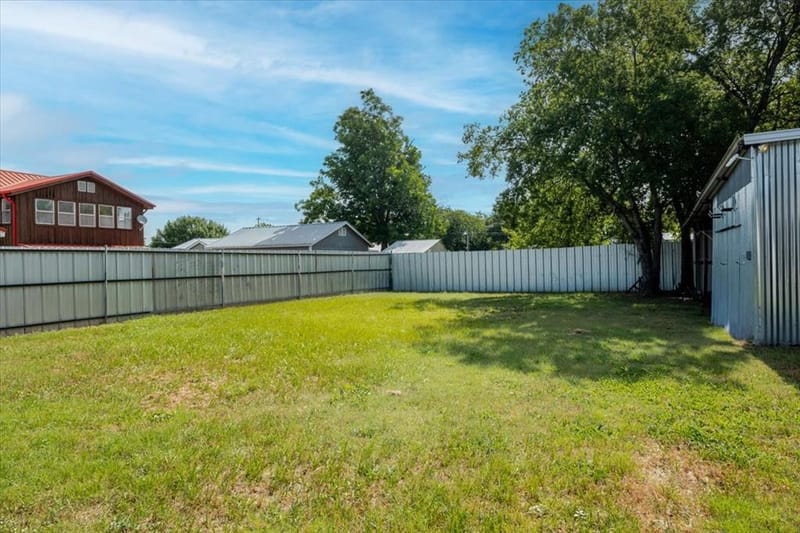 308 Hallvale Drive, White Settlement TX 76108 - Photo 16