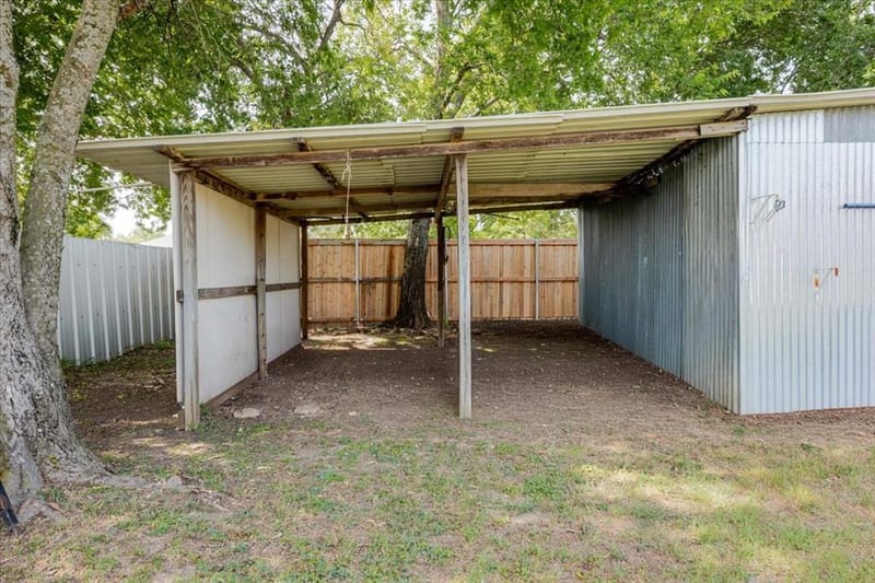 308 Hallvale Drive, White Settlement TX 76108 - Photo 20