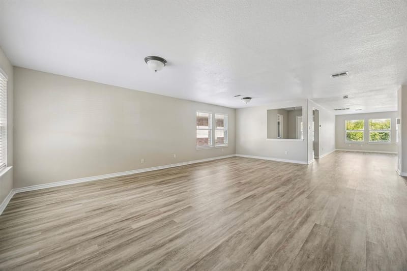 3924 Estrella Court, Fort Worth TX 76106 - Photo 7