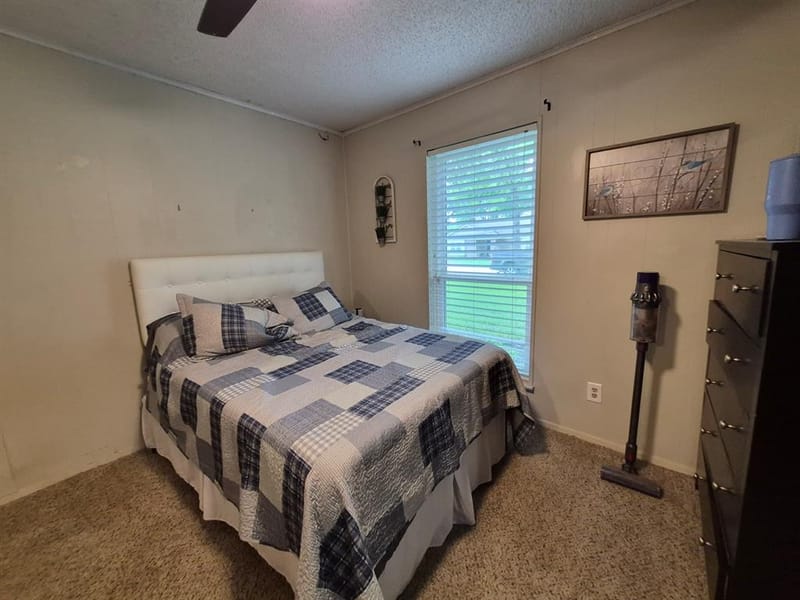 405 W Lindenwood Lane, Hewitt TX 76643 - Photo 16